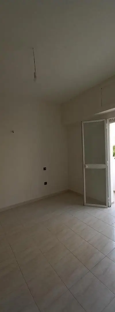 Appartement 3 ch, 1er étage à Bnou Badis