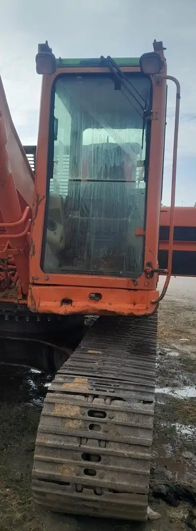 Poclain Caterpillar 320BL modèle 1999 dédouane 2024