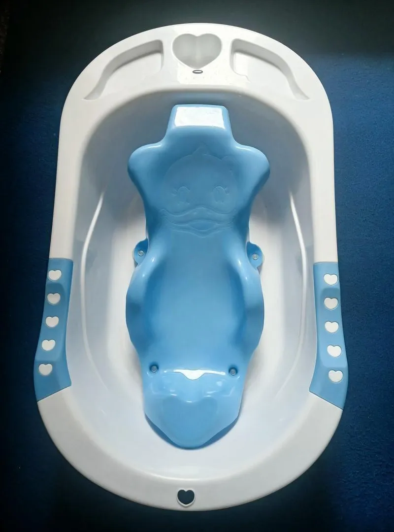 Baignoire bébé ergonomique avec transat