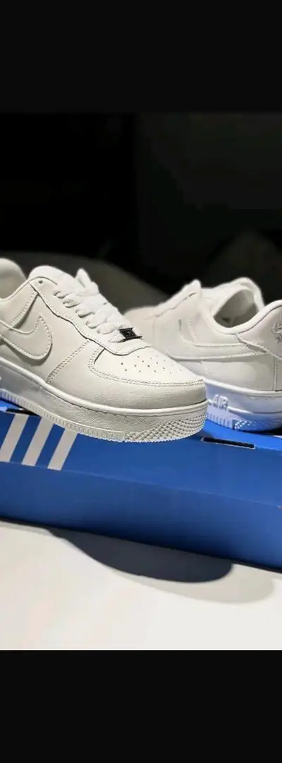 Air Force blanches taille 40