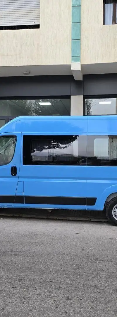 Peugeot Boxer Fourgon Vitré Avec Sièges 9 places