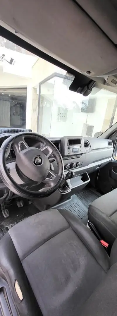 Renault Master Diesel Manuelle 2023 à Tanger