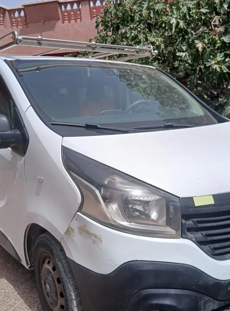 Renault Trafic 9 places Diesel 2015 à Casablanca