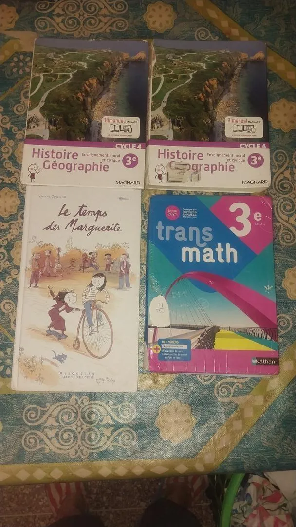 Livre scolaire Mission 3ème