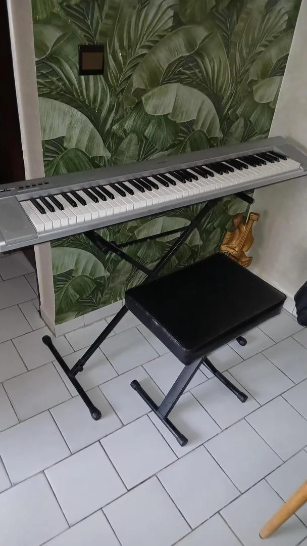 Piano Yamaha 76 touches