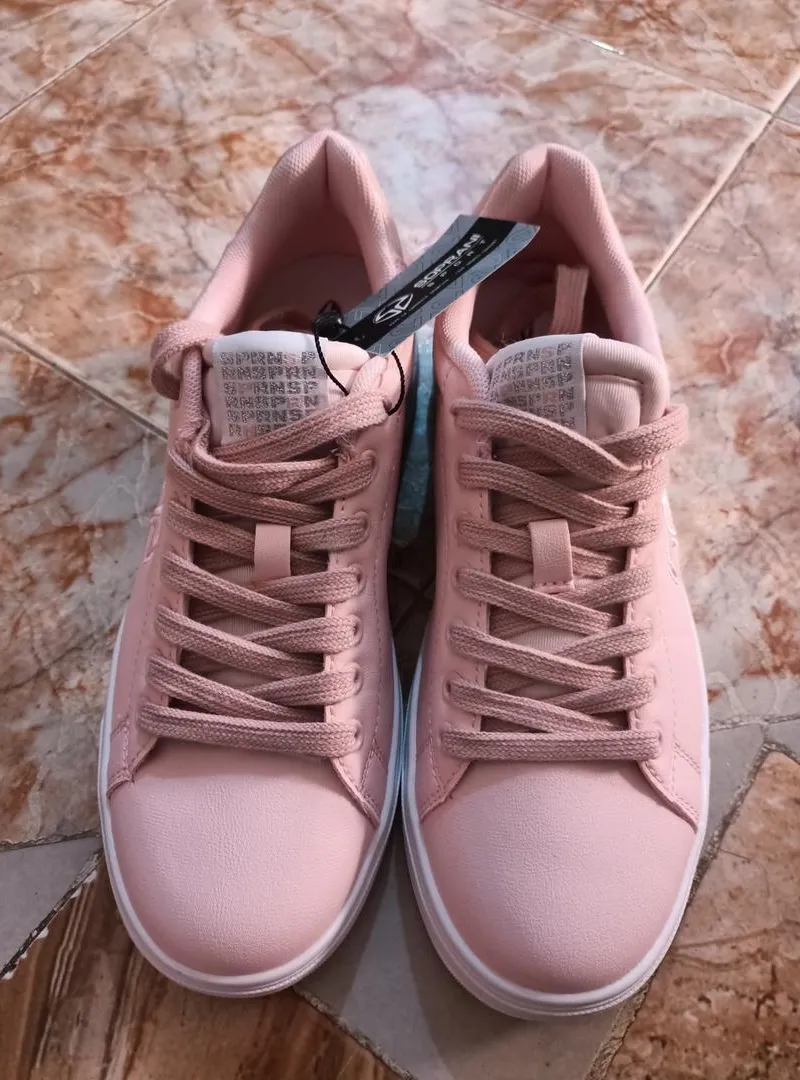 Chaussures à vendre