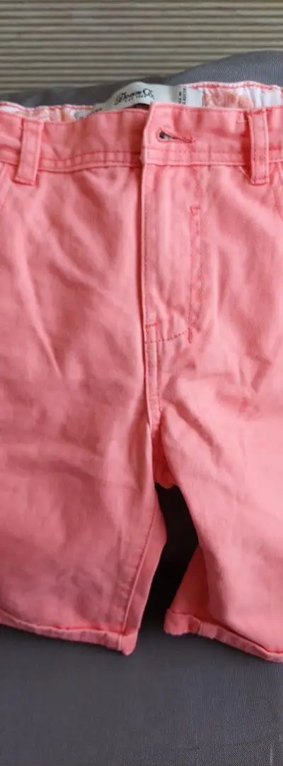 Short rose denim co taille 11-12 ans