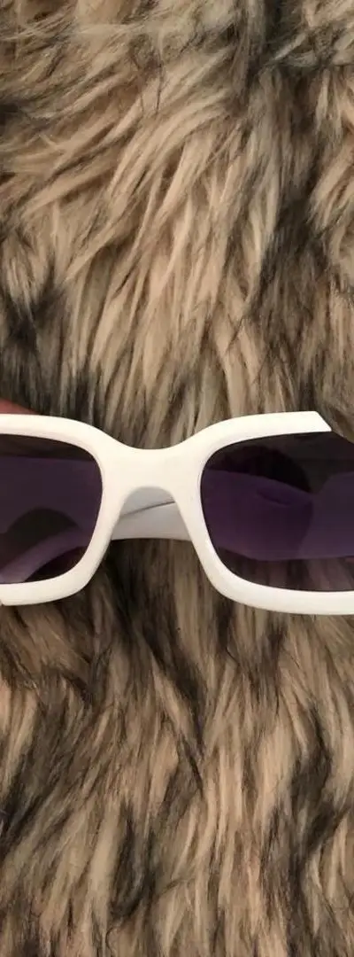 Lunettes de soleil tendance / OFF WHITE