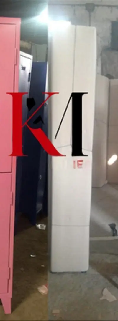 CASIER VESTIAIRE 5 PORTES – SOLIDE ET DURABLE Z