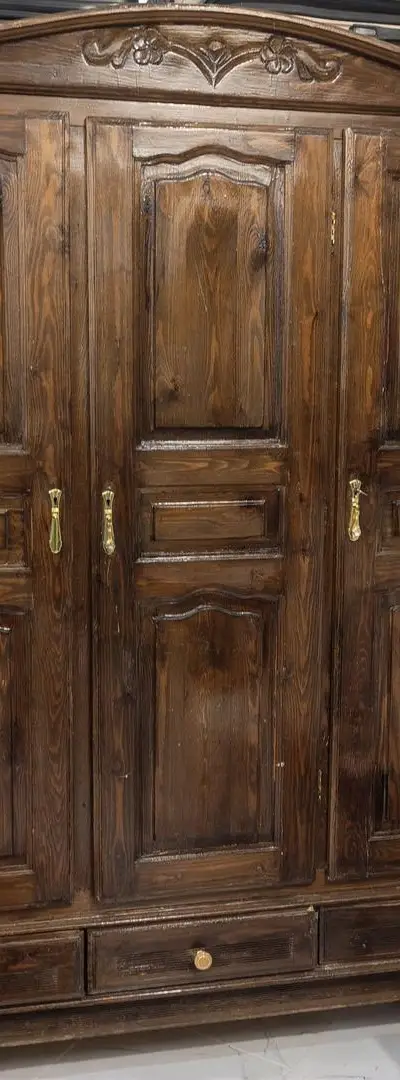 Armoire en bois excellente 3 portes et 3 tiroirs - Azrou