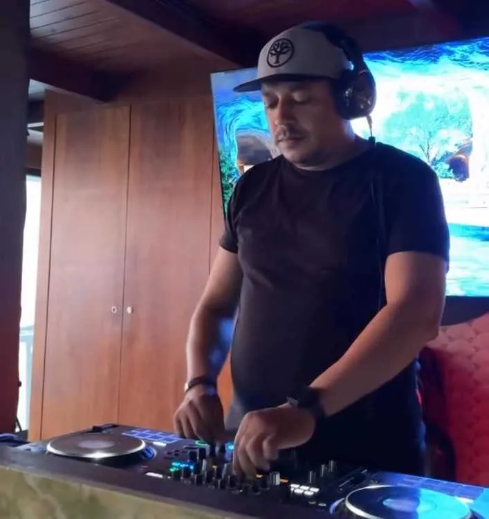 Dj professionnelle