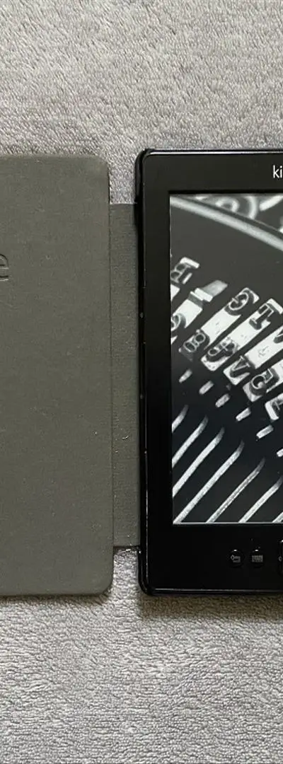 Amazon Kindle 4