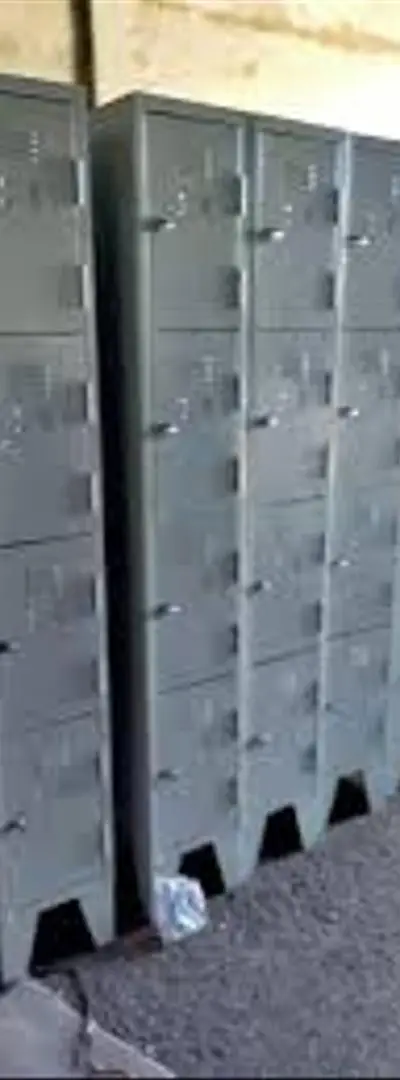 vestiaire monobloc/casier/armoire/clapet/lit/banc