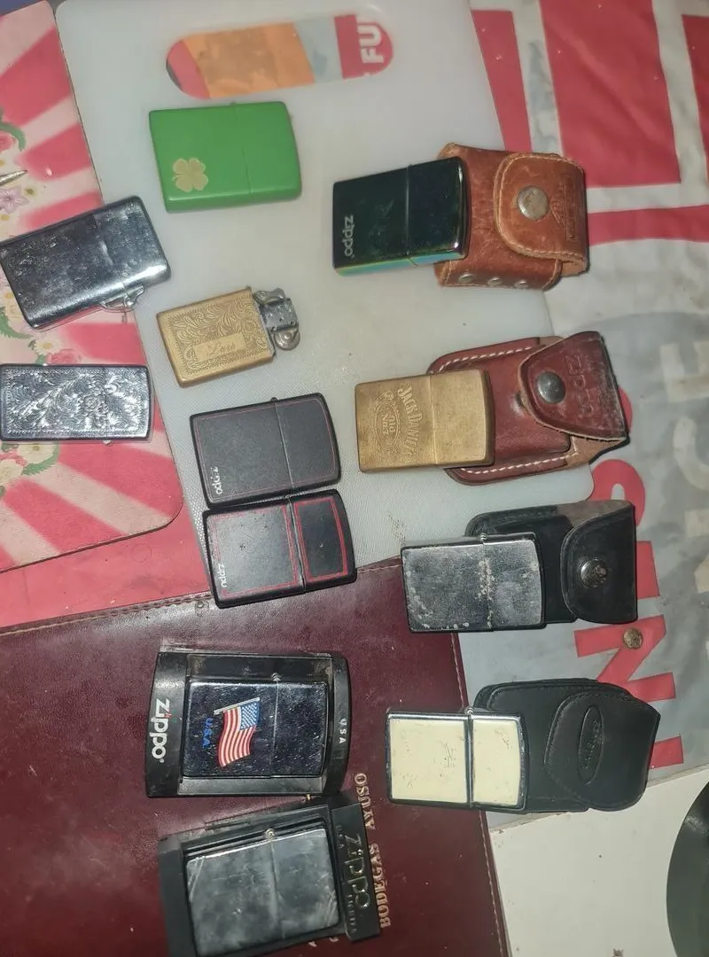 Briquets Zippo à vendre