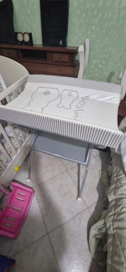 Table à langer Brevi avec baignoire