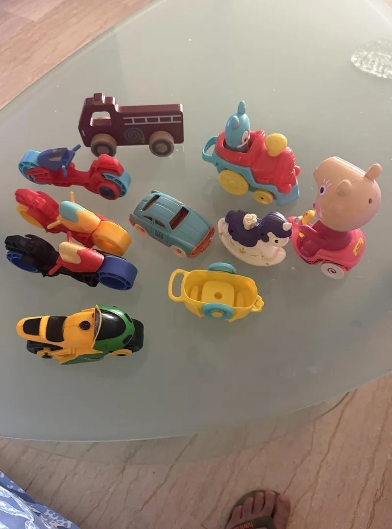 Lot de jouets pour enfants