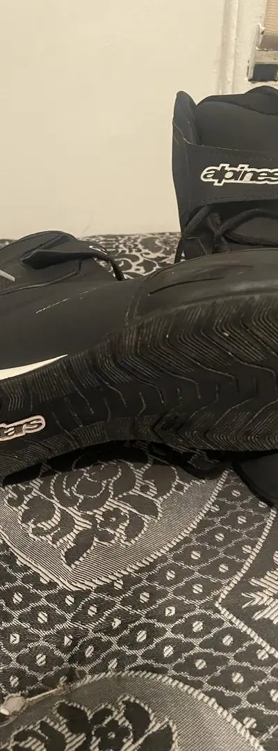 Chaussure moto à vendre importé pointure 43