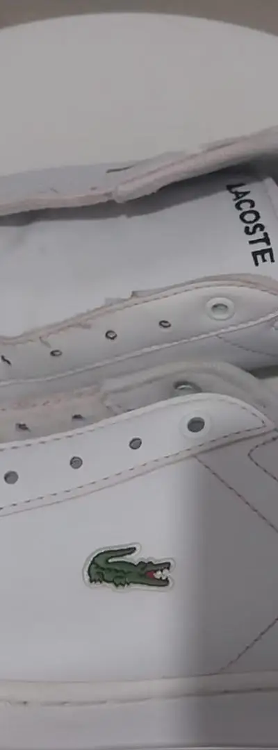 Lacoste blanche d'origine