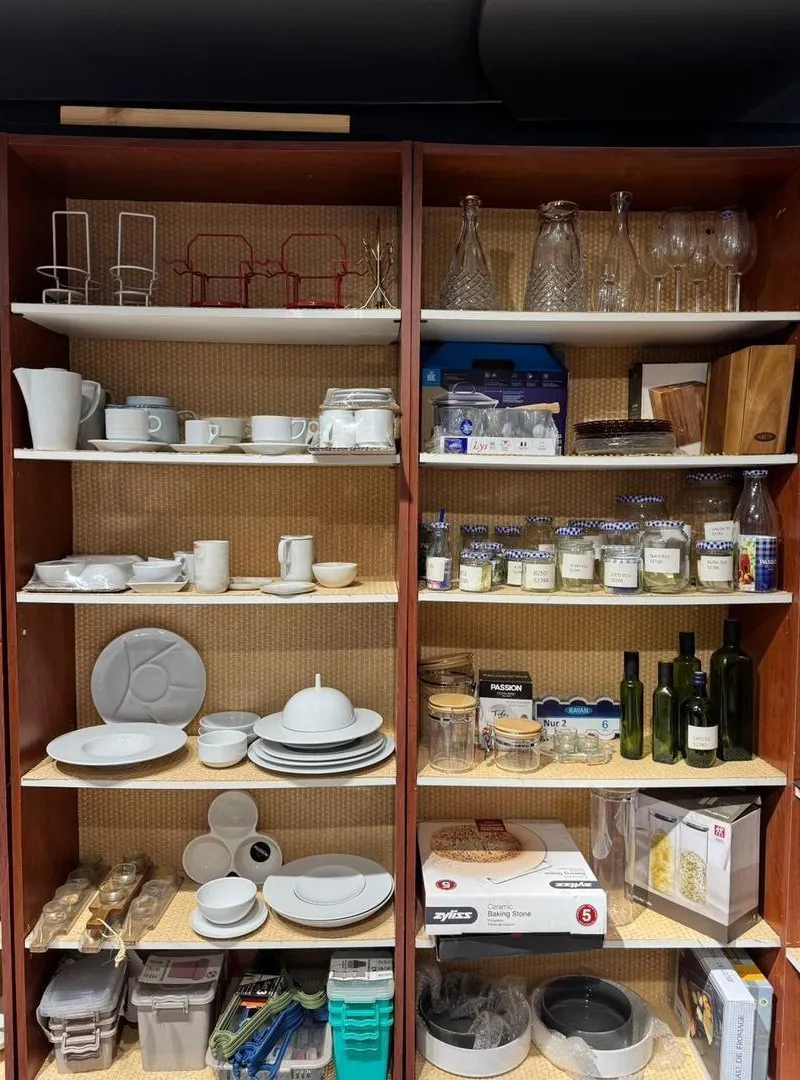 Vaisselle complète pour cuisine – Offre spéciale