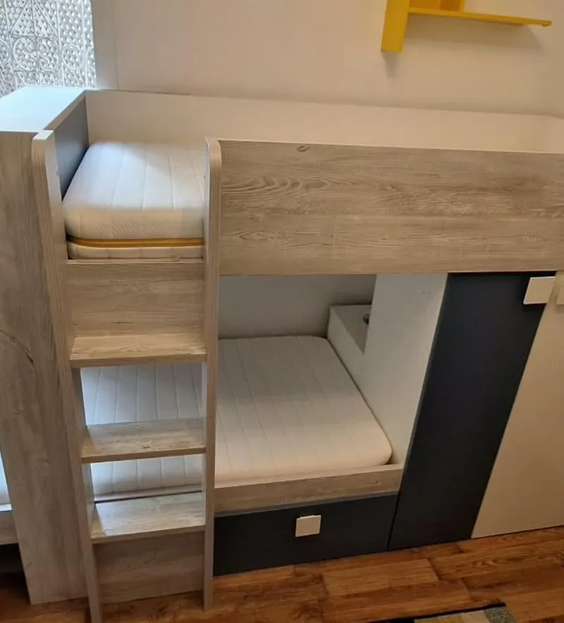 Lit superposé avec rangement et 2 matelas offerts