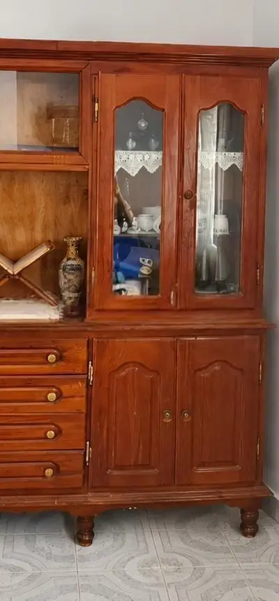 Vitrines en bois à vendre