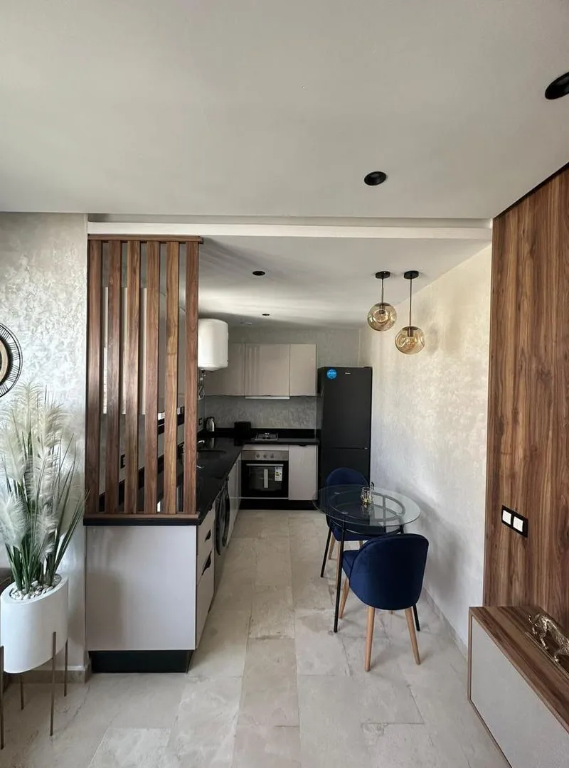 Nounou, emploi de maison
