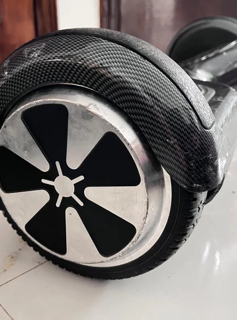 Hoverboard presque neuf