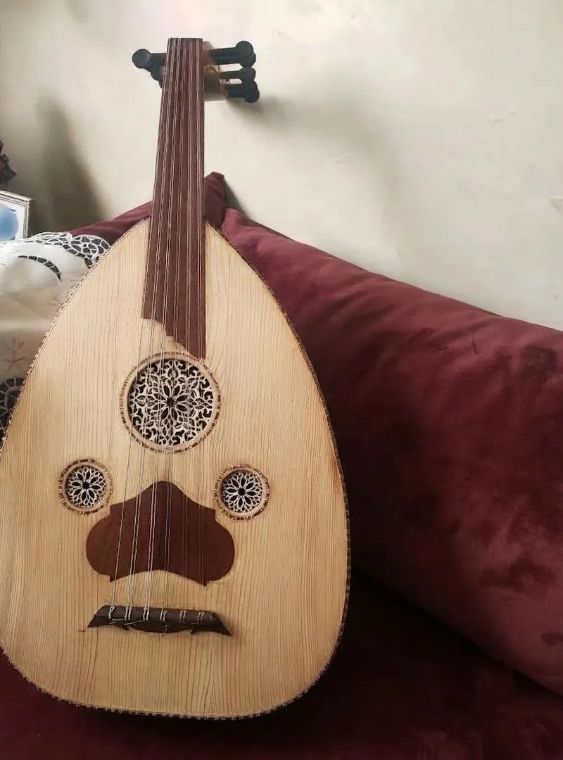 Luth oud instrument