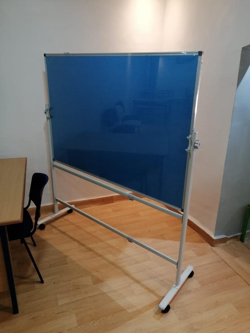 Tableau d’Affichage Importé Haute Qualité