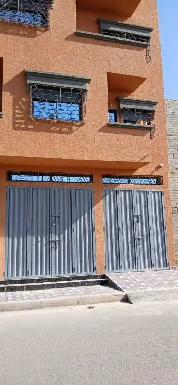 Magasin pour stockage / dépôt