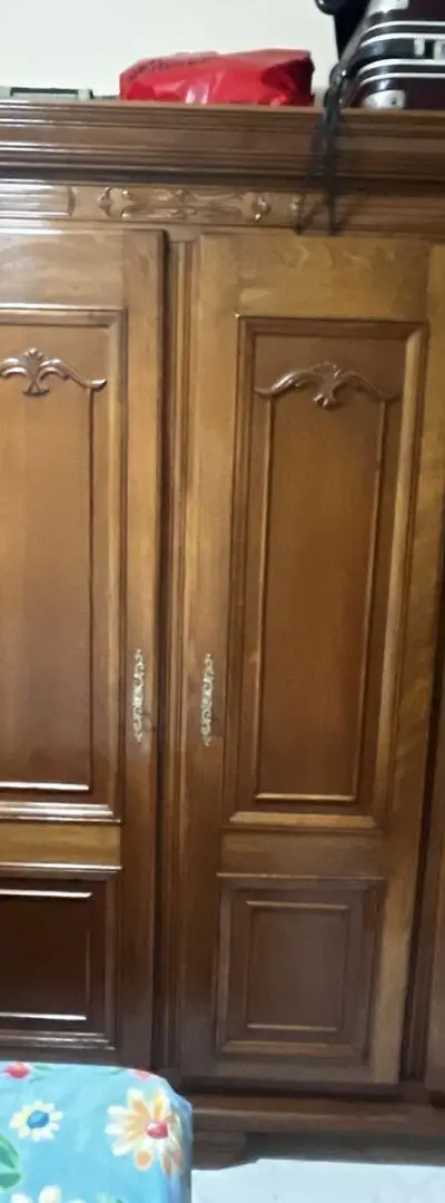 Placard 4 portes en bois de hêtre - style ancien