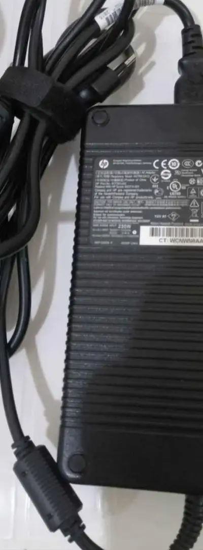 Chargeur HP 19.5V 11.8A Original