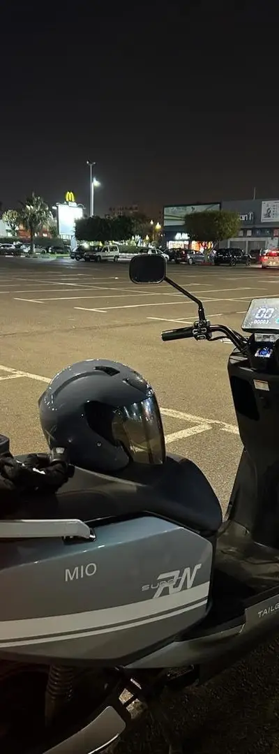 Moto électrique mio autonomie 80 vitesse 45