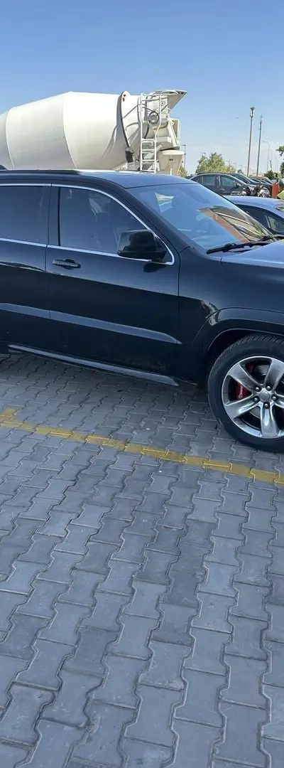 Jeep SRT une bête sous le capot
