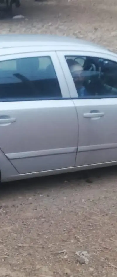 Opel Astra modèle 2008 Bon état