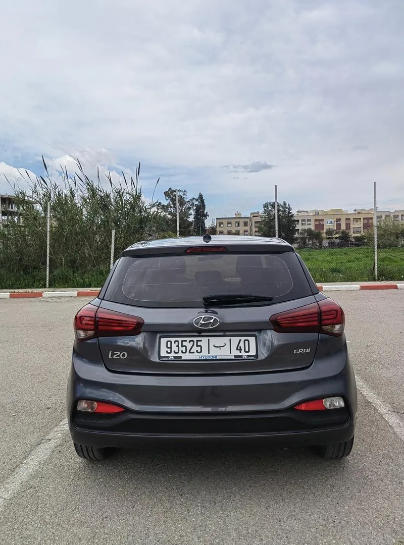 hyundia i20 diesel tout option 