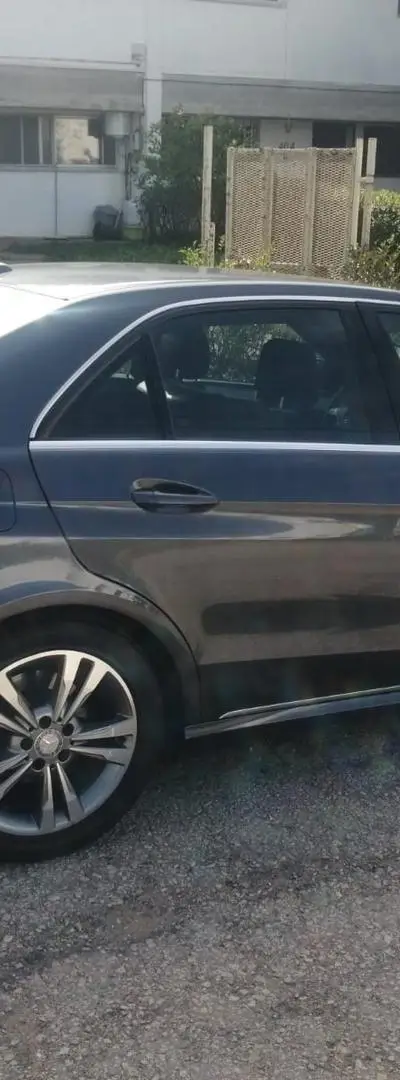 Mercedes E220