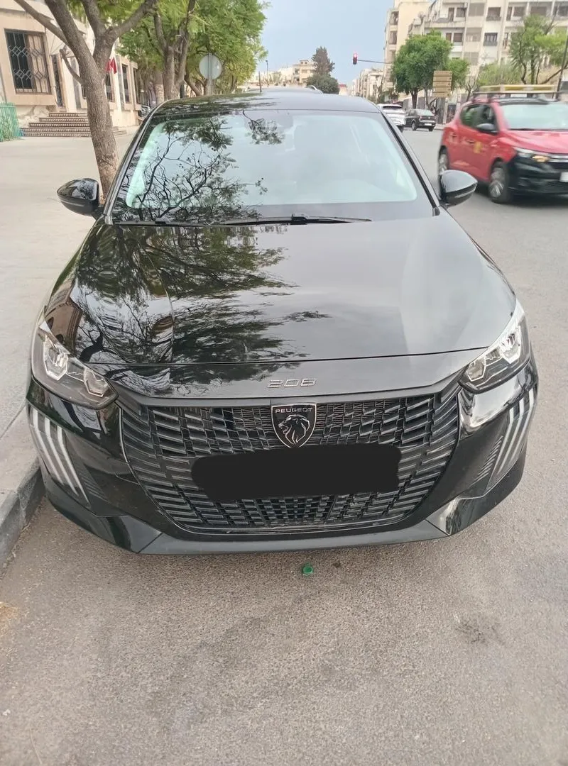 La voiture neuve