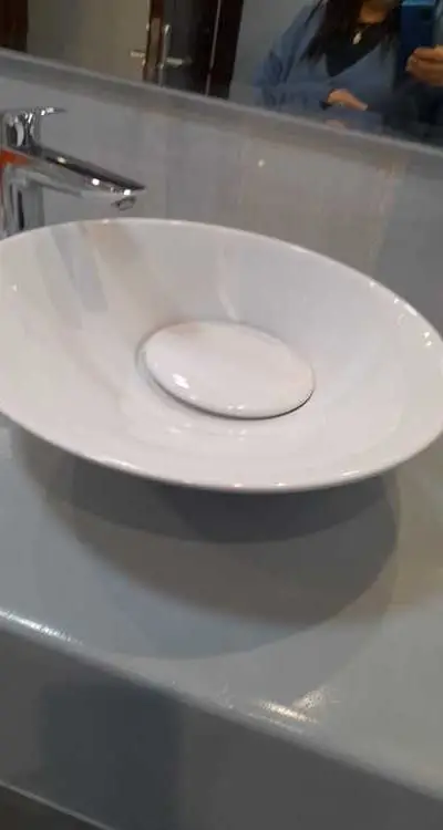 ENSEMBLE LAVABO ROBINET ET ACCESSOIRE