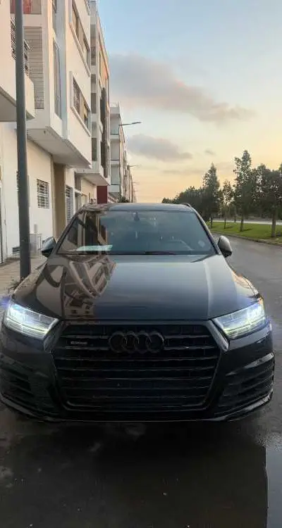 S line AUDI Q7 black 7 places
