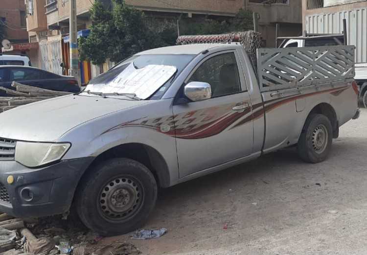Pickup mitsubishi L200 à louer