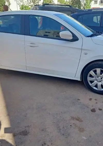 Peugeot 301 Diesel Manuelle 2021 à Casablanca