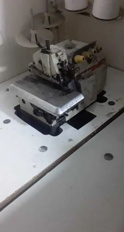 Machine surjet