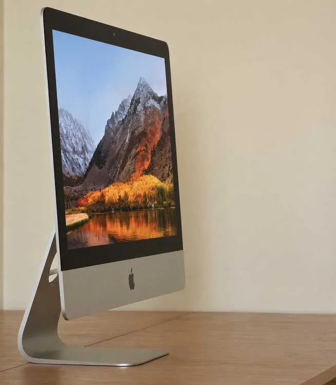 iMac i5 Slime Retina Ram 8 disc 1000