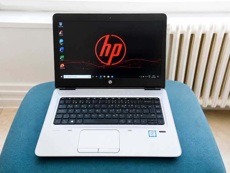 Hp i7 6eme Ram 8 disc SSD batterie 5h