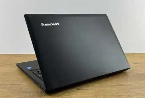 Lenovo i7 Ram 8 disc 512 SSD écran 15