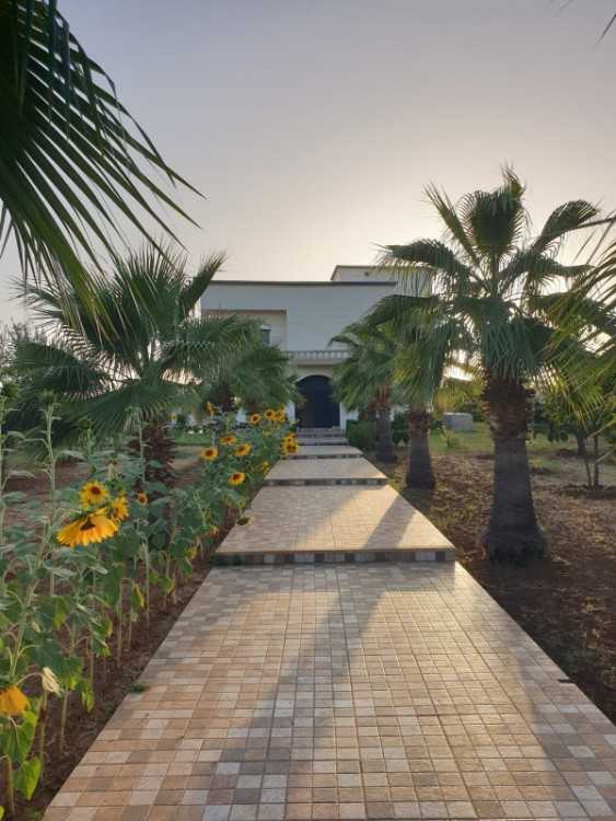 Villa avec piscine sur propriété de 2 hectares – A