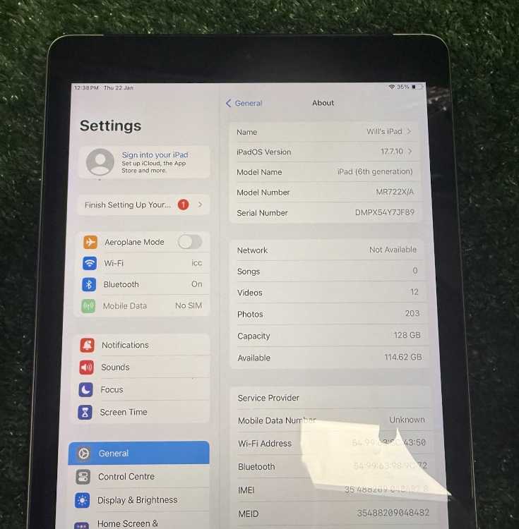 iPad 6th Gen 128GB Wi-Fi + 4G Space Grey
