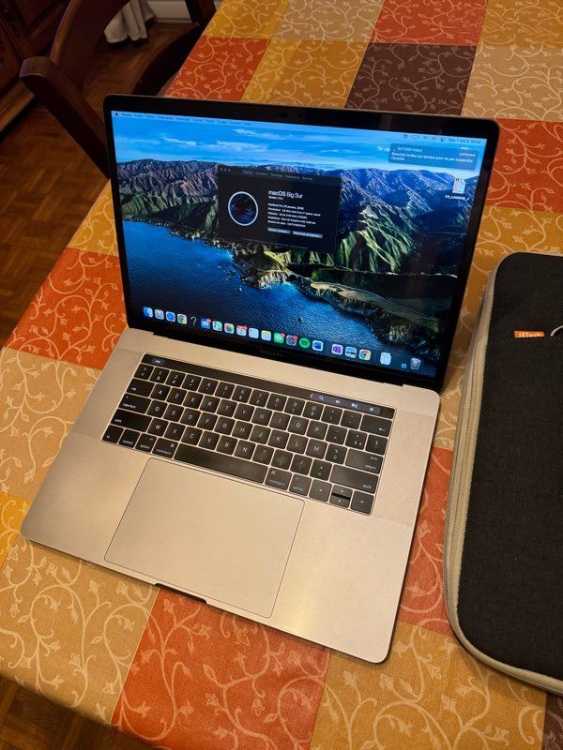 15 Inch MacBook Pro 2016 Touch Bar