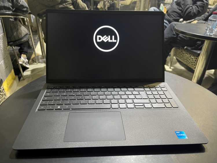 DELL Vostro 3520 Core I5 Gen 11
